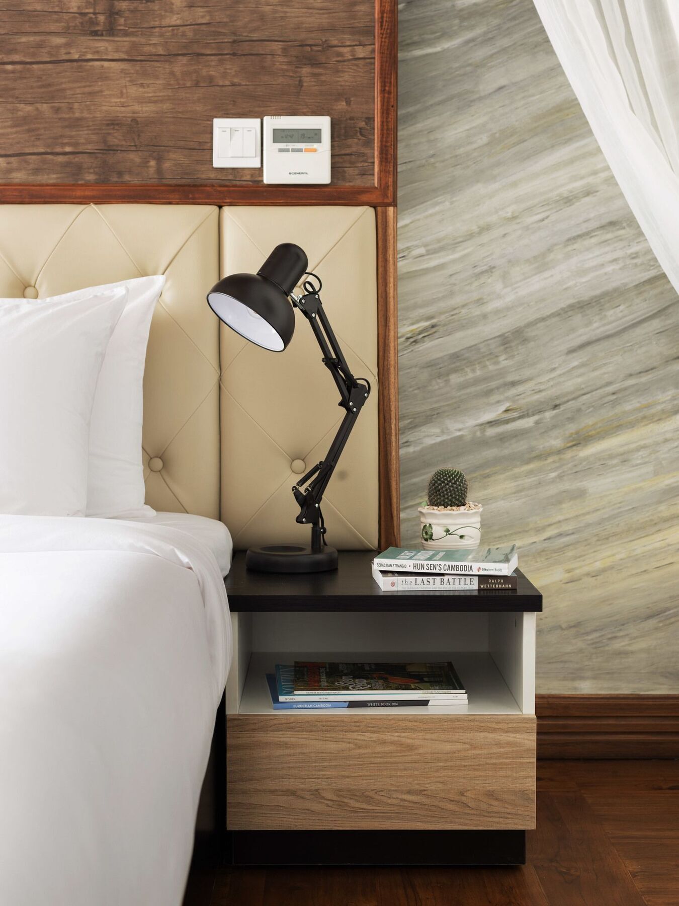 Lcs Hotel & Apartment Phnompen Kültér fotó